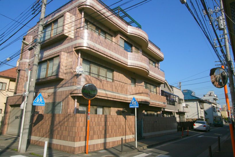 今井仲町　6SLDKの大型住宅　中古一戸建